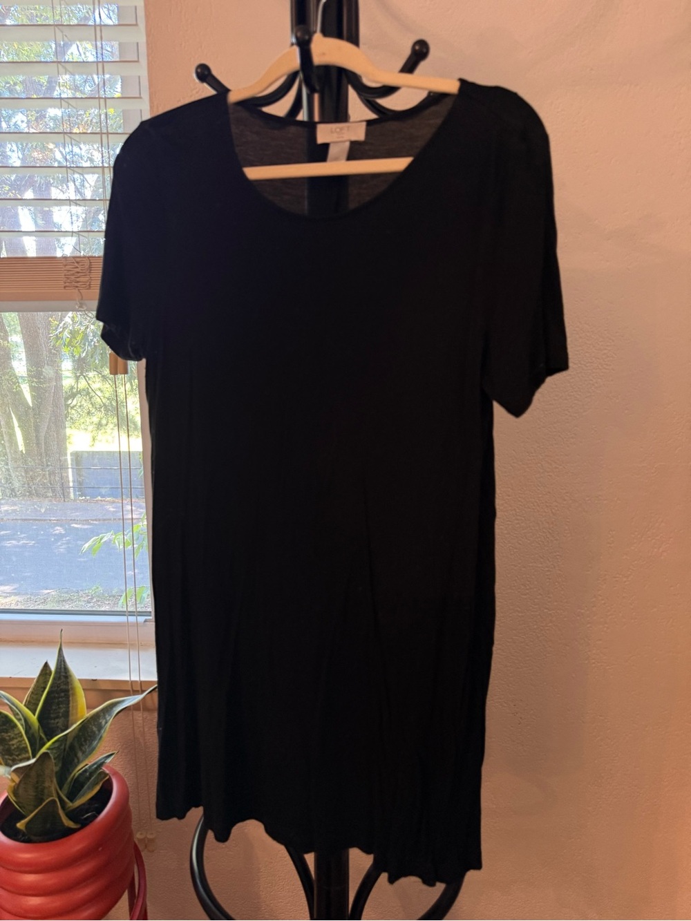 LOFT Black Short Sleeve Tunic Dress